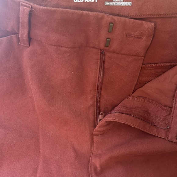 !Set of 3! Old Navy Pixie Pants Bundle - Picture 14 of 16